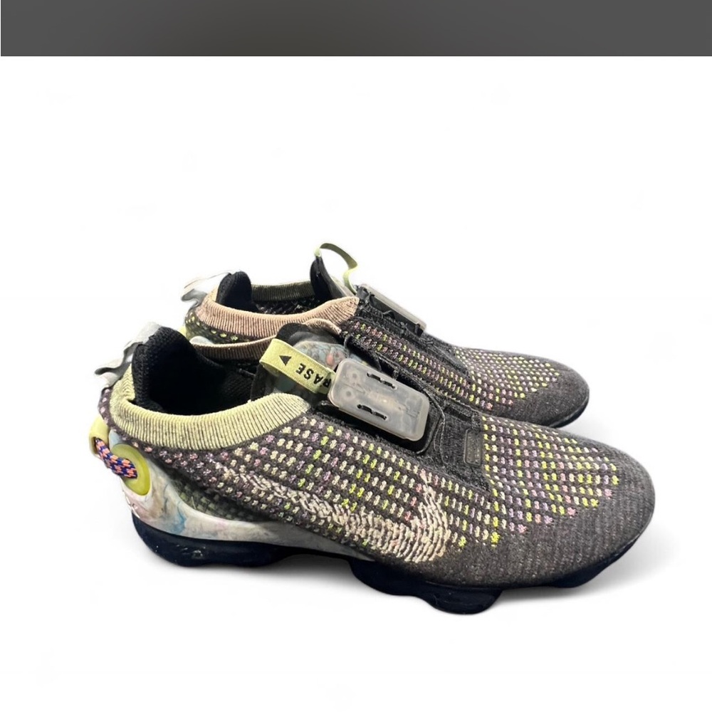 Nike fly knit Slip-On Athletic Sneakers